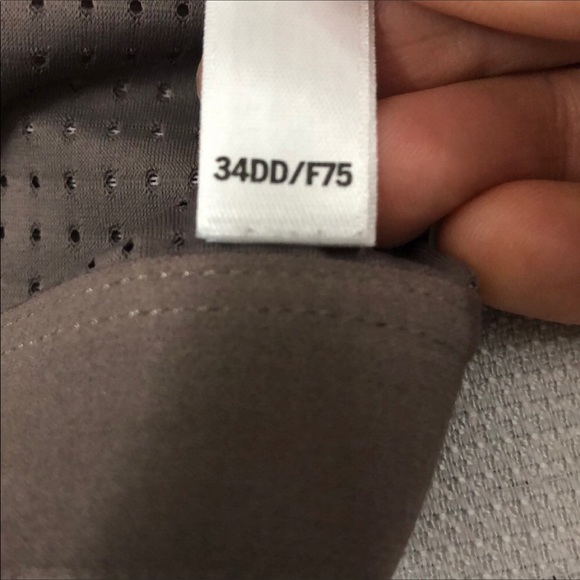 Victoria secret knockout high impact sports bra - Picture 8 of 10